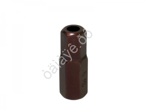 Бита 6гр.,9мм, L=30мм с отверстием МАЯКАВТО™ 1/10/80/800_ Бита 6гр.,9мм, L=30мм с отверстием МАЯКАВТО™ 1/10/80/800_