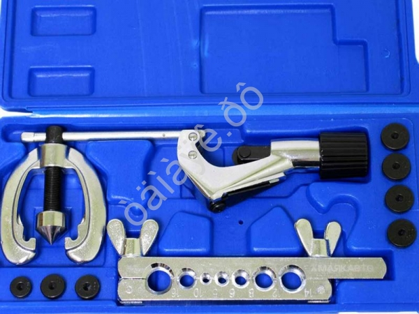 Набор инструментов для резки и развальцовки трубок 10 предметов МАЯКАВТО™ 1/10_