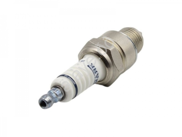 Свечи зажигания (4511/BP6HS ) для CITROEN/PEUGEOT/HONDA/RENAULT/MOTO YAMAHA/SUZUKI Cu copper core A Свечи зажигания (4511/BP6HS ) для CITROEN/PEUGEOT/HONDA/RENAULT/MOTO YAMAHA/SUZUKI Cu copper core A