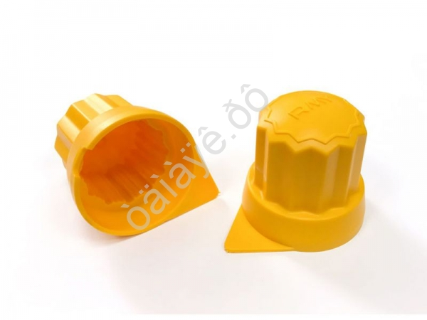 Колпачок на гайку (с индикатором затяжки) 32мм, желтый /10 Колпачок на гайку (с индикатором затяжки) 32мм, желтый /10